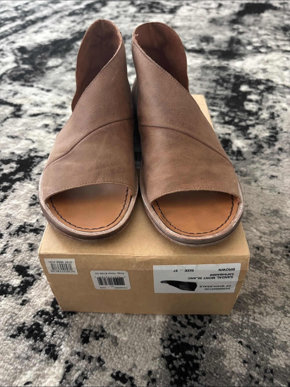 Free people Brown Leather Open-Toe Women's Sandals worn once!
